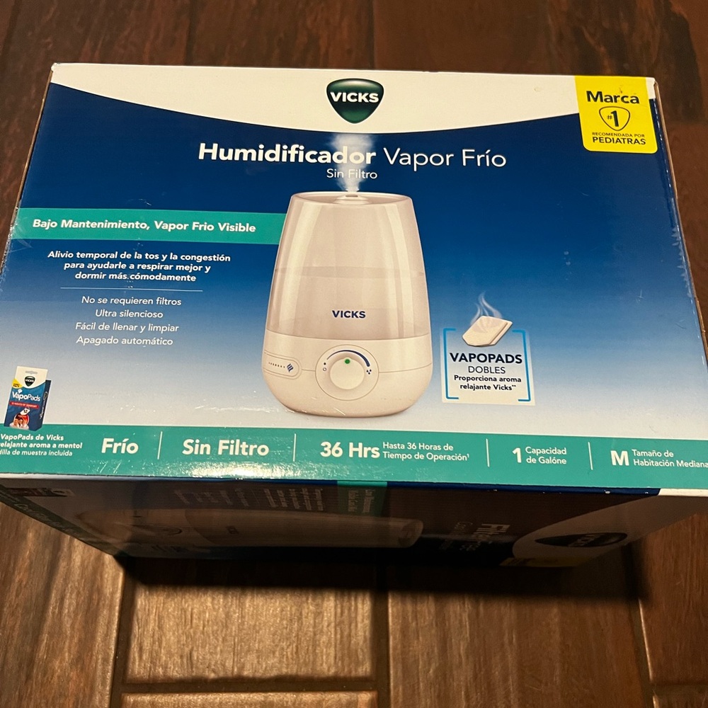 Vicks Filter Free Cool Mist Humidifier - Picture 2 of 5